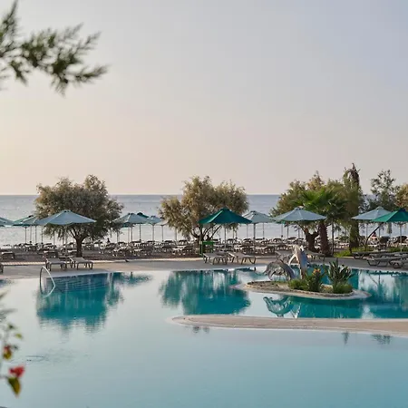 Esperos Mare & فندق فاليراكي
