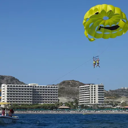 Esperos Mare & Фалираки