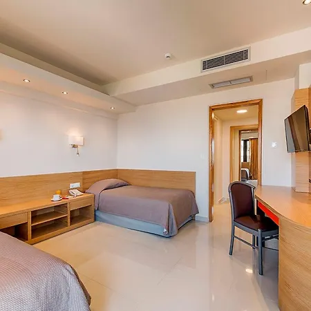 Esperos Mare & Hotell 4*