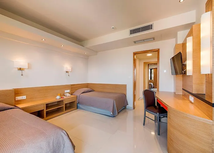 Esperos Mare & Ξενοδοχείο 4*