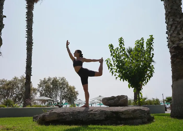 מלון Esperos Mare & 4*