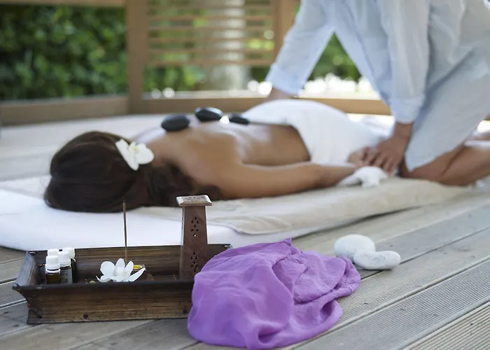 Esperos Mare & Ξενοδοχείο Φαληράκι