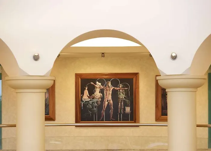 Esperos Mare & فاليراكي